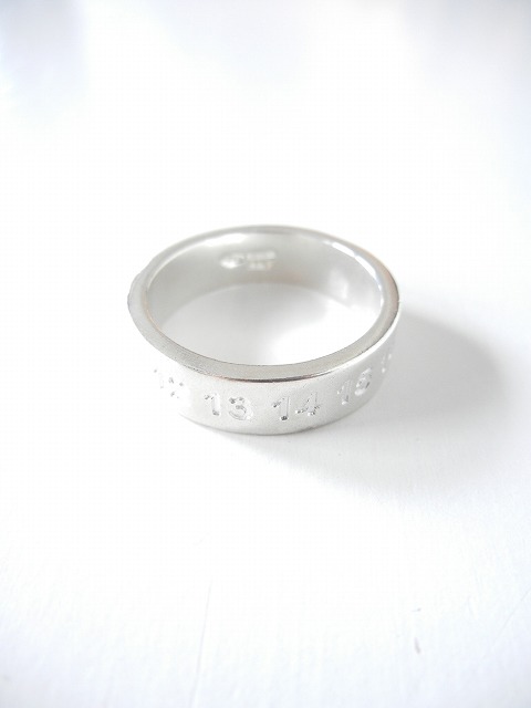 Maison Margiela【メゾンマルジェラ】正規取り扱い店、通販可能 ON